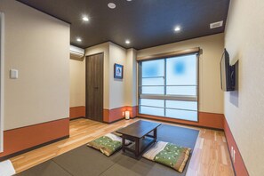 Habitación triple tradicional, para no fumadores | Wifi gratis