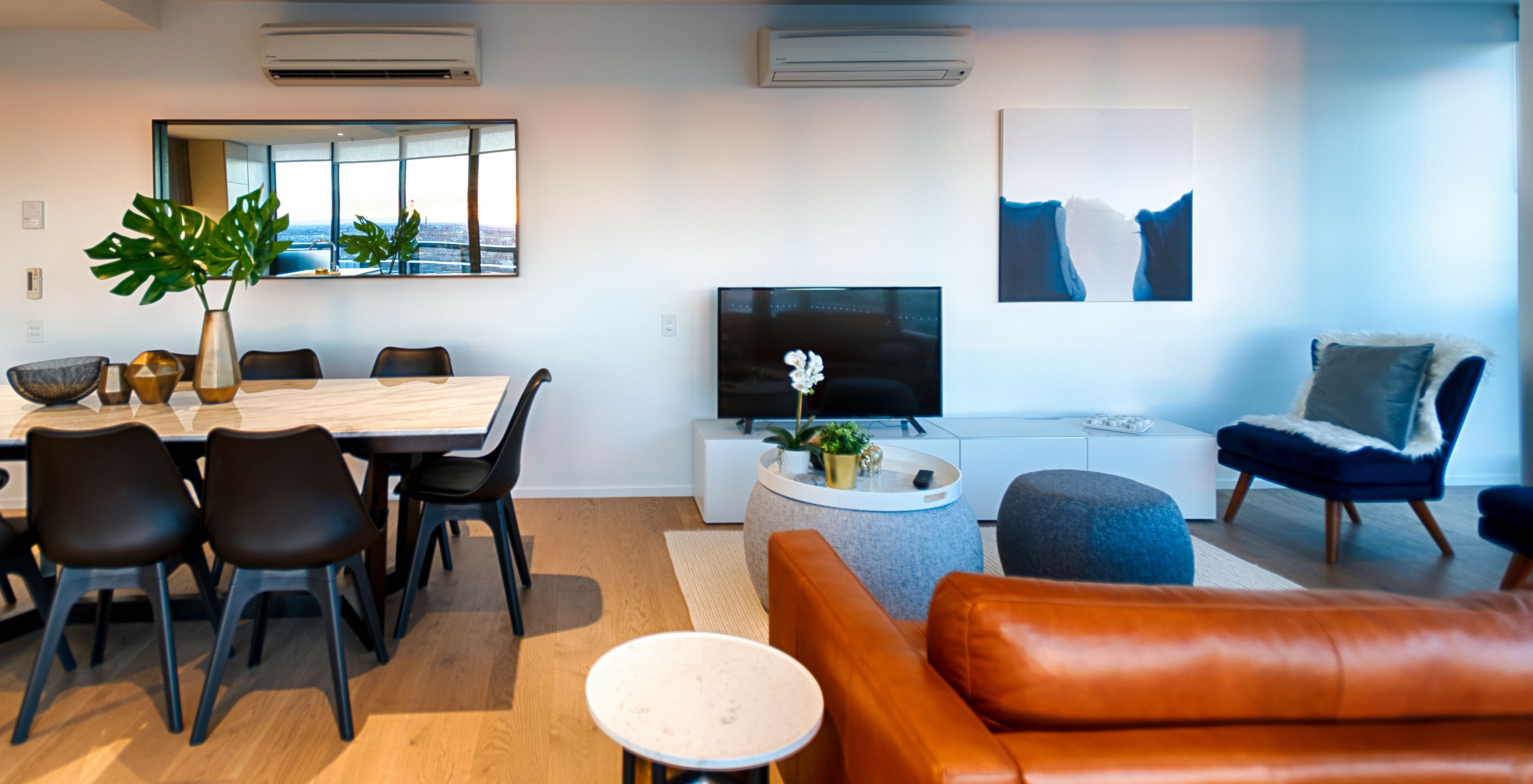 Penthouselejlighed - 3 soveværelser - 2 badeværelser | Opholdsområde | Fladskærms-tv