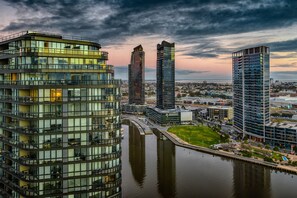 View from property - Orange Stay Apartments (Docklands)