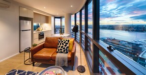Two Bedroom Two Bathroom Superior Apartment | Water view - Orange Stay Apartments (Docklands)