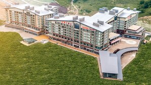 Unclassified image, 3 of 31, button - Genting Grand Chongli (Zhangjiakou)