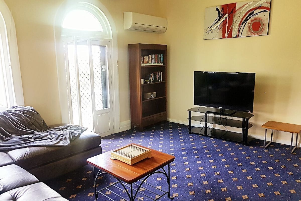 Family Apartment, 2 Bedrooms, River View | Room amenity