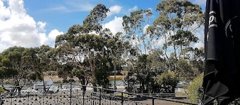 The Wharf Hotel Wynyard