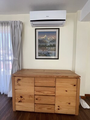 1 bedroom, in-room safe, desk, laptop workspace