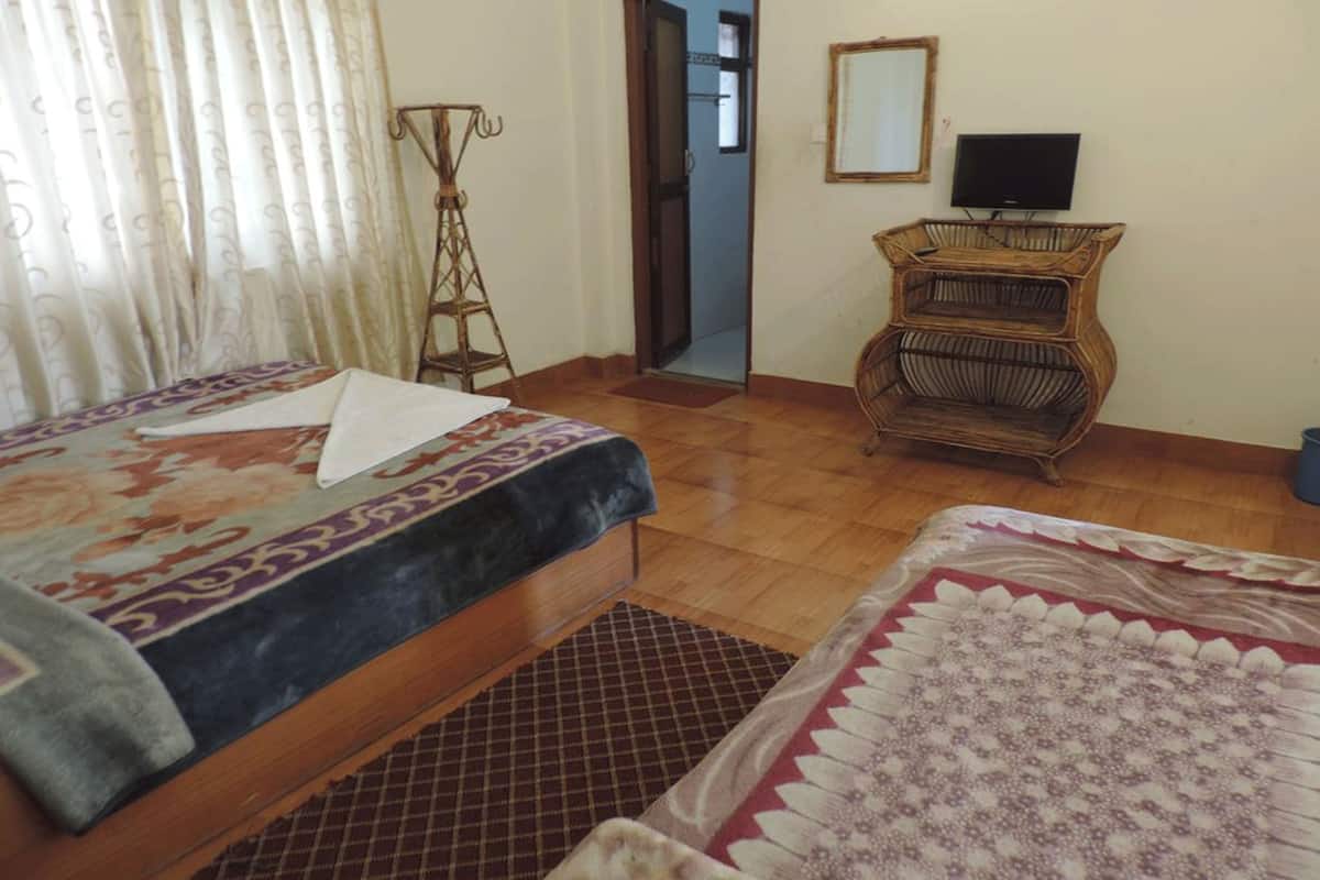 Double Room | Desk, WiFi (free)