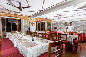 Restaurant - Hotel Tulsi (Pokhara)