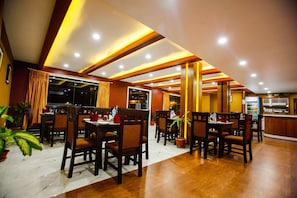 Dining - Hotel Dandelion (Pokhara)