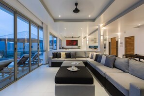 Villa, 6 Bedrooms | Living room | Flat-screen TV, DVD player