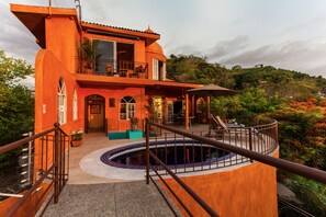 Piscina externa, piscina aquecida