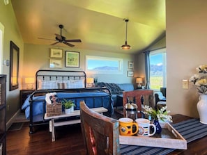 Iron/ironing board, free WiFi, bed sheets, wheelchair access
