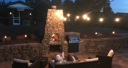 Family Memories Made Here...Amazing Views, Comfy Beds, Cozy Decor, Secluded!