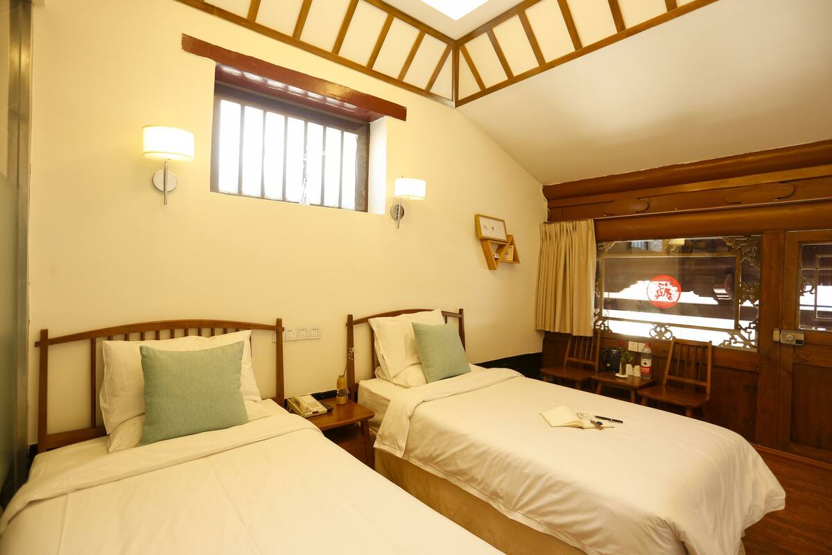 Deluxe Twin Room | Premium bedding, desk, blackout curtains, iron/ironing board