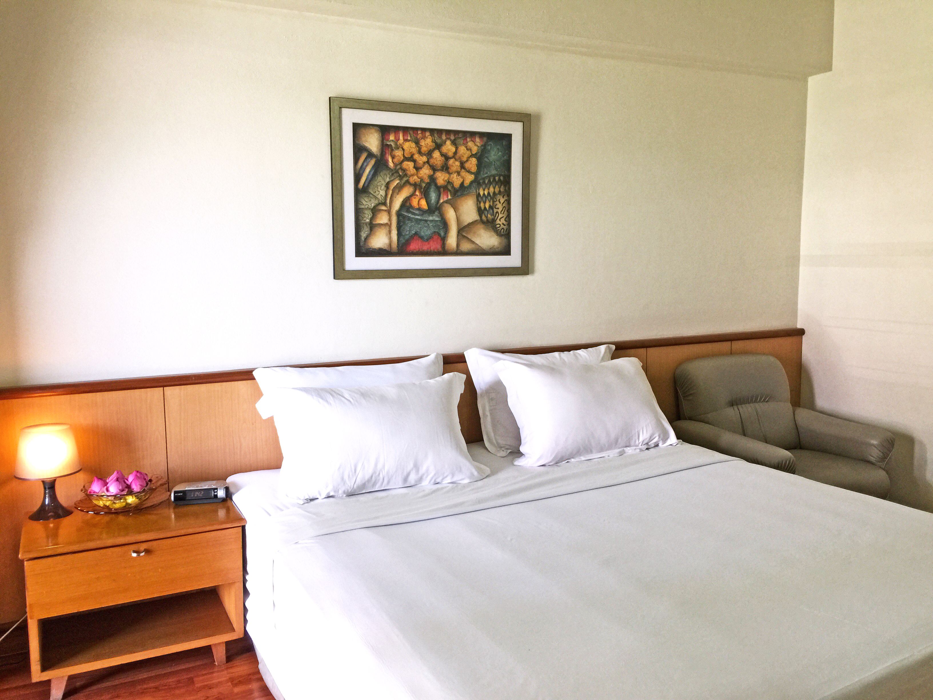 standard double room | desk, free wifi, bed sheets