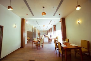 Frühstück, Mittagessen, Abendessen, internationale Küche