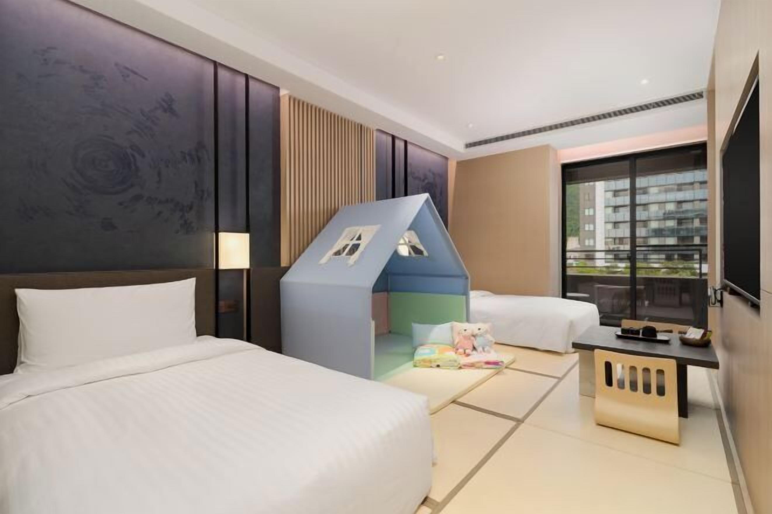 Premium bedding, free minibar, in-room safe, individually decorated