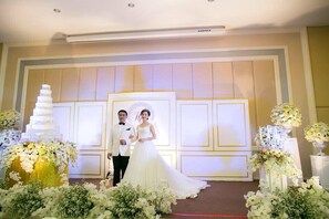 Khu tổ chức tiệc cưới trong nhà