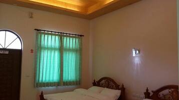 Standard Quadruple Room, Mountain View