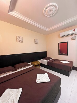 1 bedroom, minibar, desk, iron/ironing board - Chuu Pun Village Resort (Langkawi)
