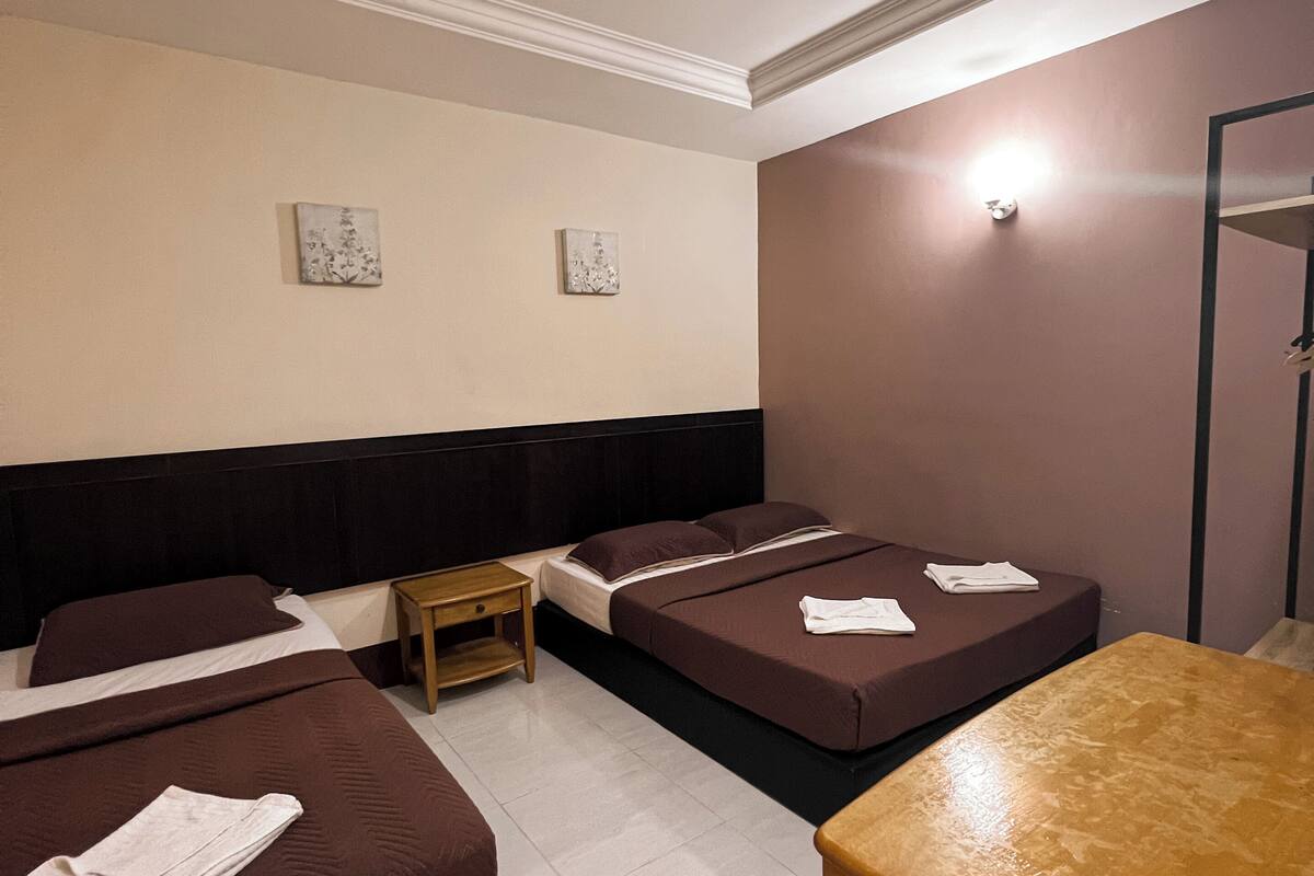 deluxe villa | 1 bedroom, minibar, desk, iron/ironing board