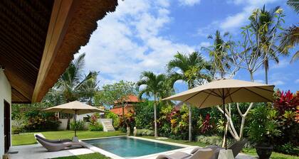 Villa Candi Kecil Tiga by Villa Finder