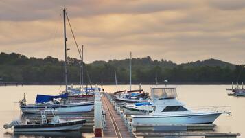 Dock