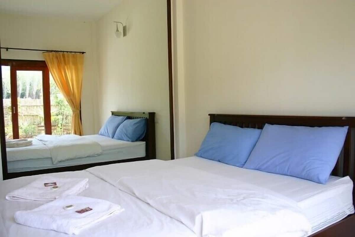 Standard Bungalow | In-room safe, WiFi (free)