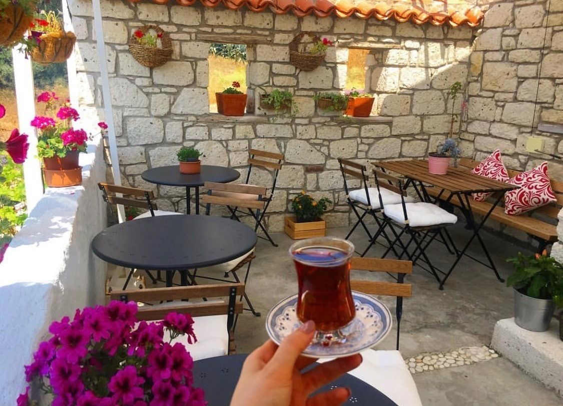 daily local cuisine breakfast (try 500 per person)