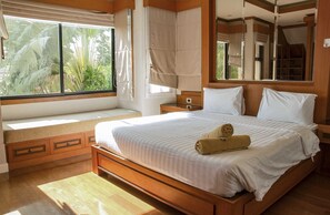 In-room safe, free WiFi