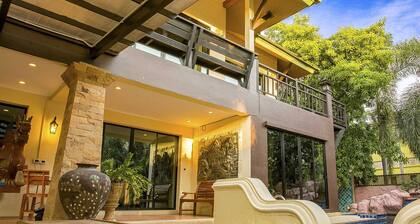 Natcha Pool Villa Pattaya