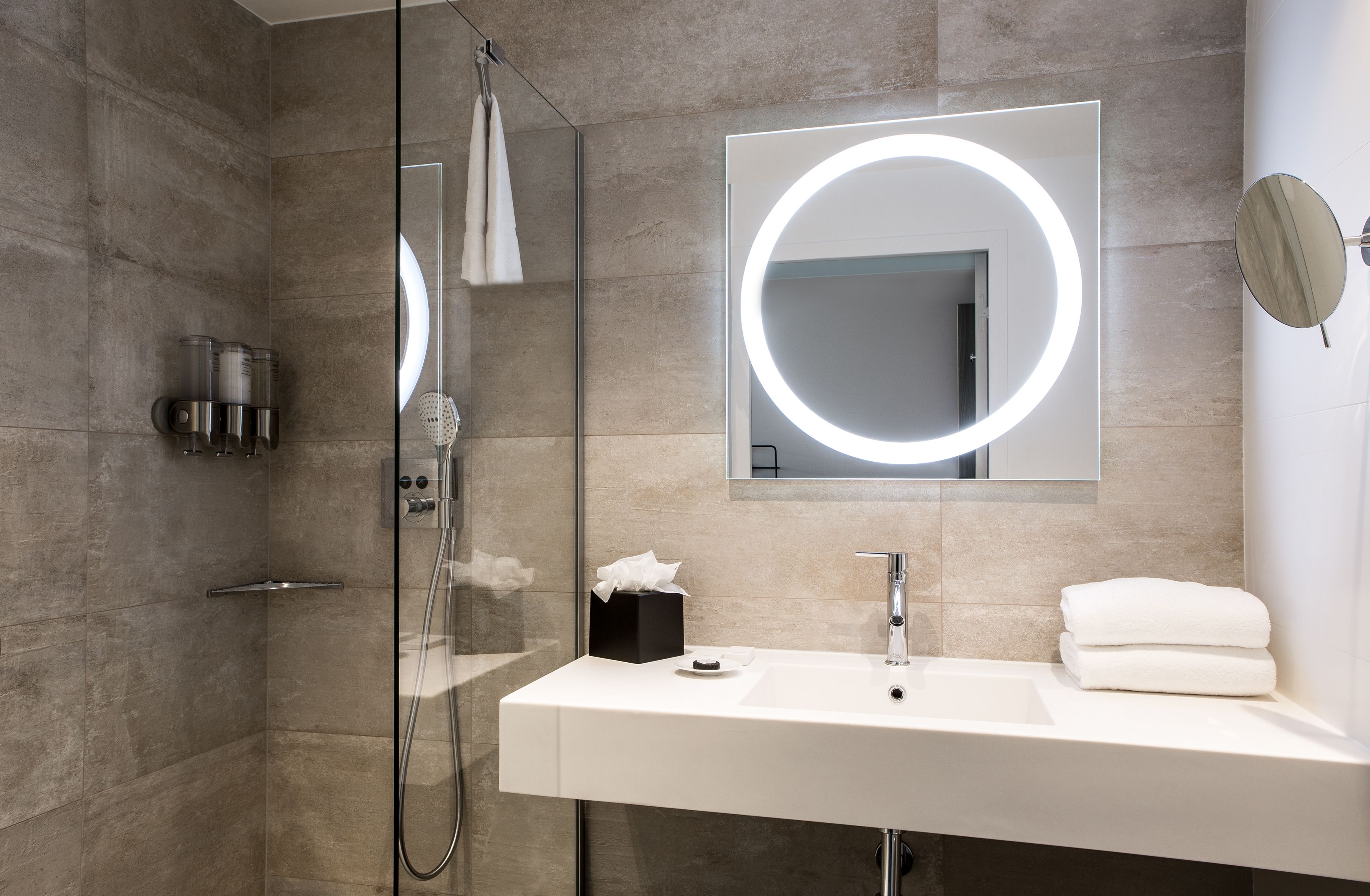 shower, free toiletries, hair dryer, towels