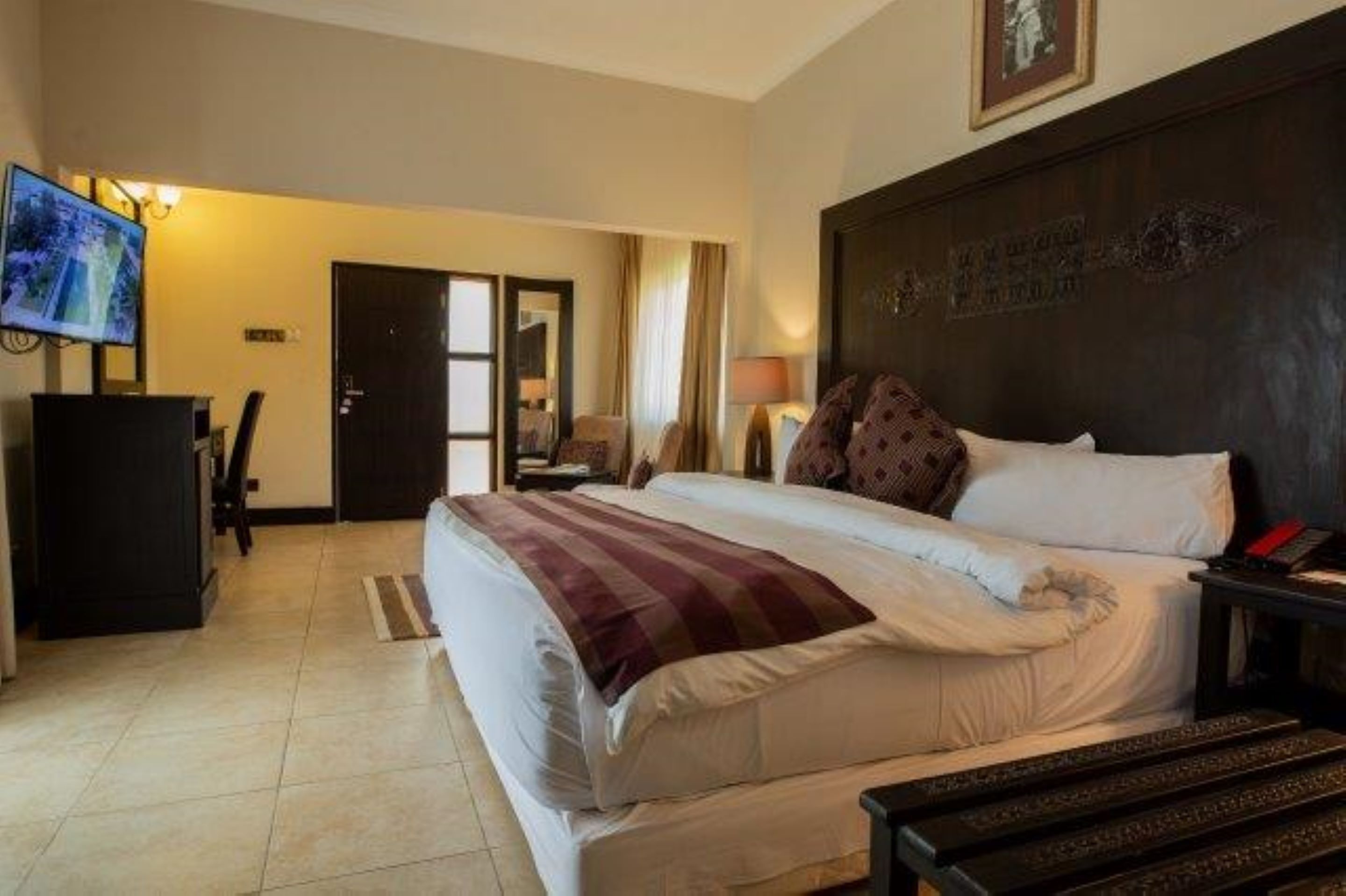 standard chalet | premium bedding, pillow-top beds, minibar, in-room safe