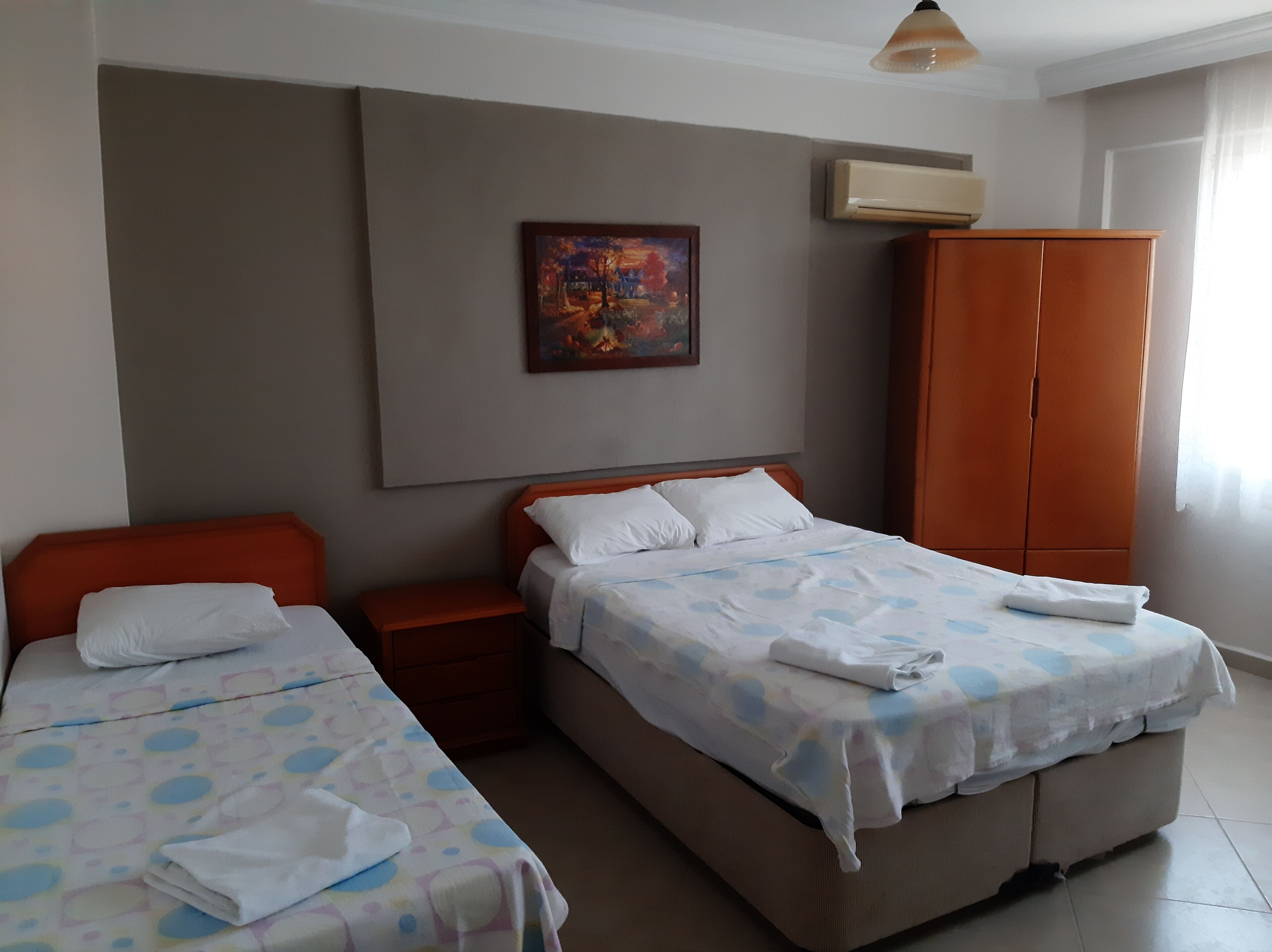 triple room | minibar, iron/ironing board, free cots/infant beds, free wifi