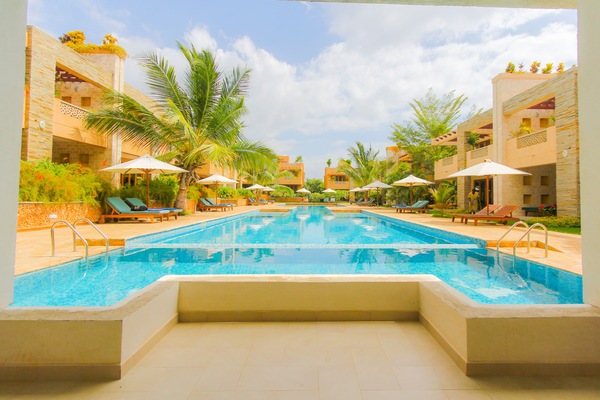 Infinity pool