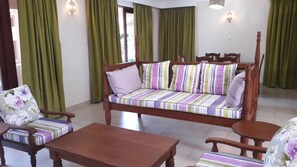 Flat-screen TV - Villa Mandhari- Diani Beach (Diani Beach)