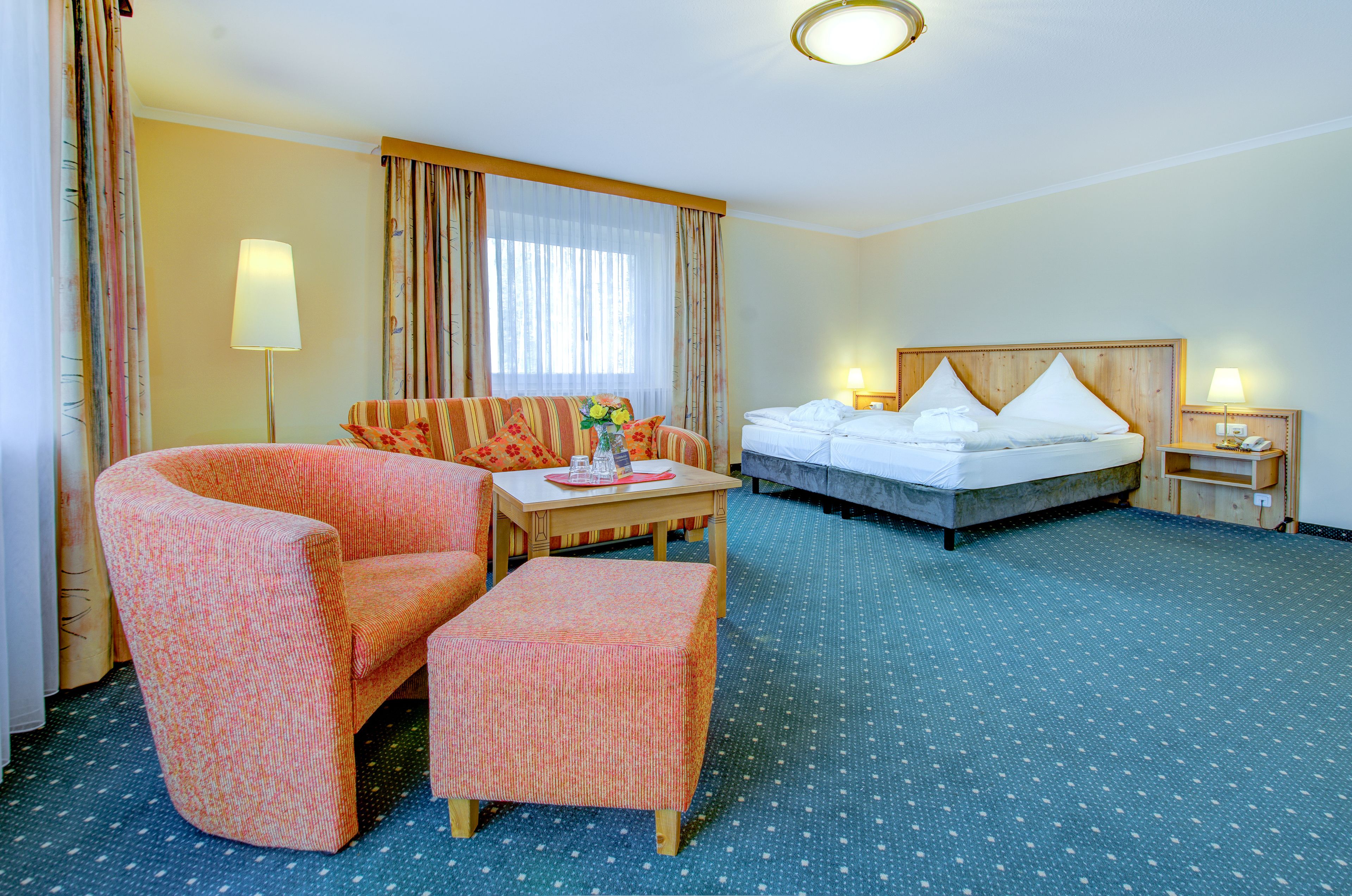 in-room safe, desk, cots/infant beds, rollaway beds