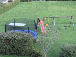 Área de juegos infantiles al aire libre
