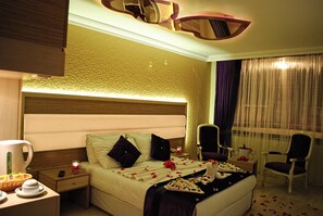 Romantic Room (Purple) - Dora Beach Hotel (Marmaris)