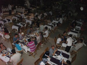 Breakfast, lunch and dinner served - Dora Beach Hotel (Marmaris)