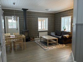 Televisión LED, chimenea