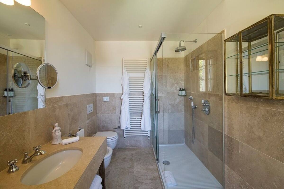 romantic room | bathroom | free toiletries, hair dryer, slippers, towels