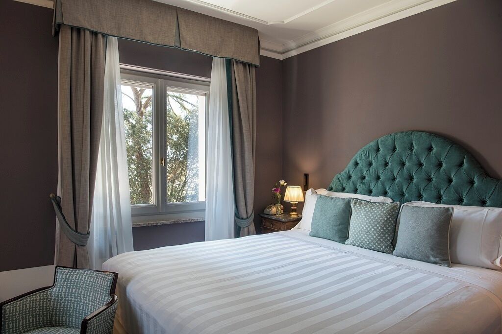 junior studio suite | 1 bedroom, in-room safe, free wifi, bed sheets