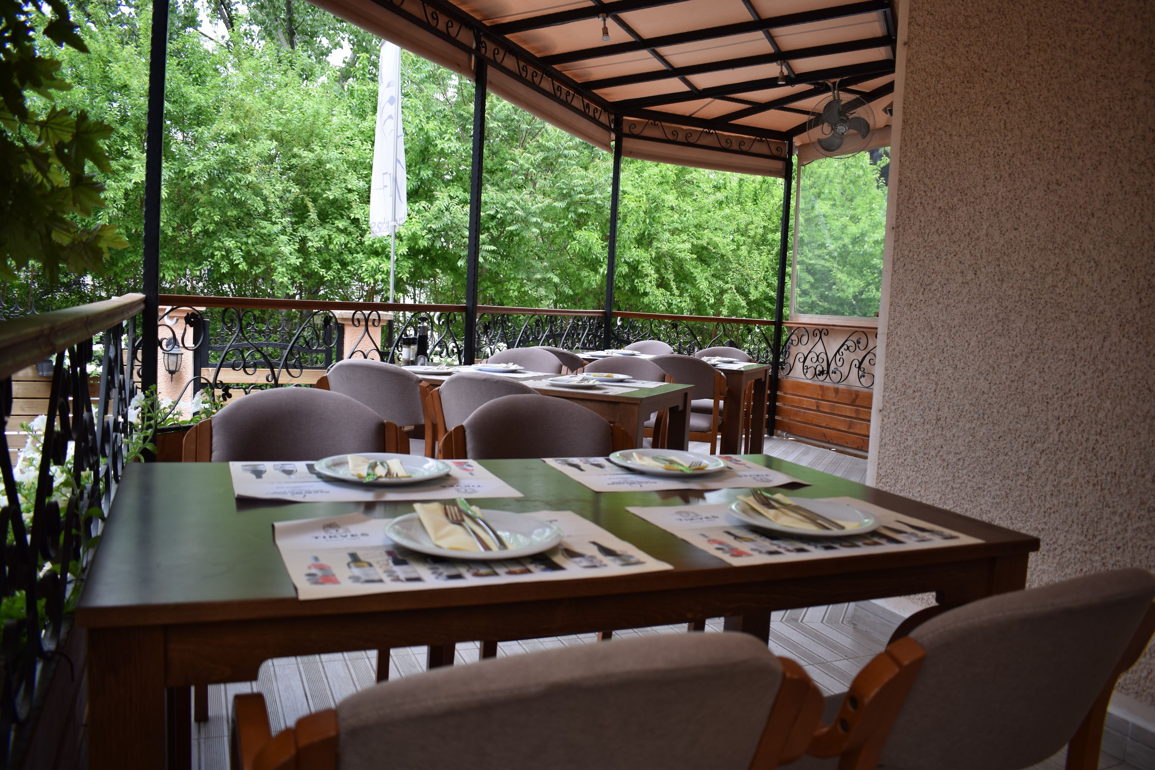 Foto - Hotel Aristocrat & Fish Restaurant