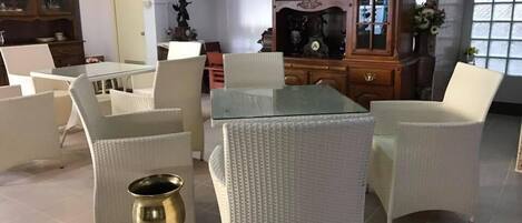 로비 좌석 공간