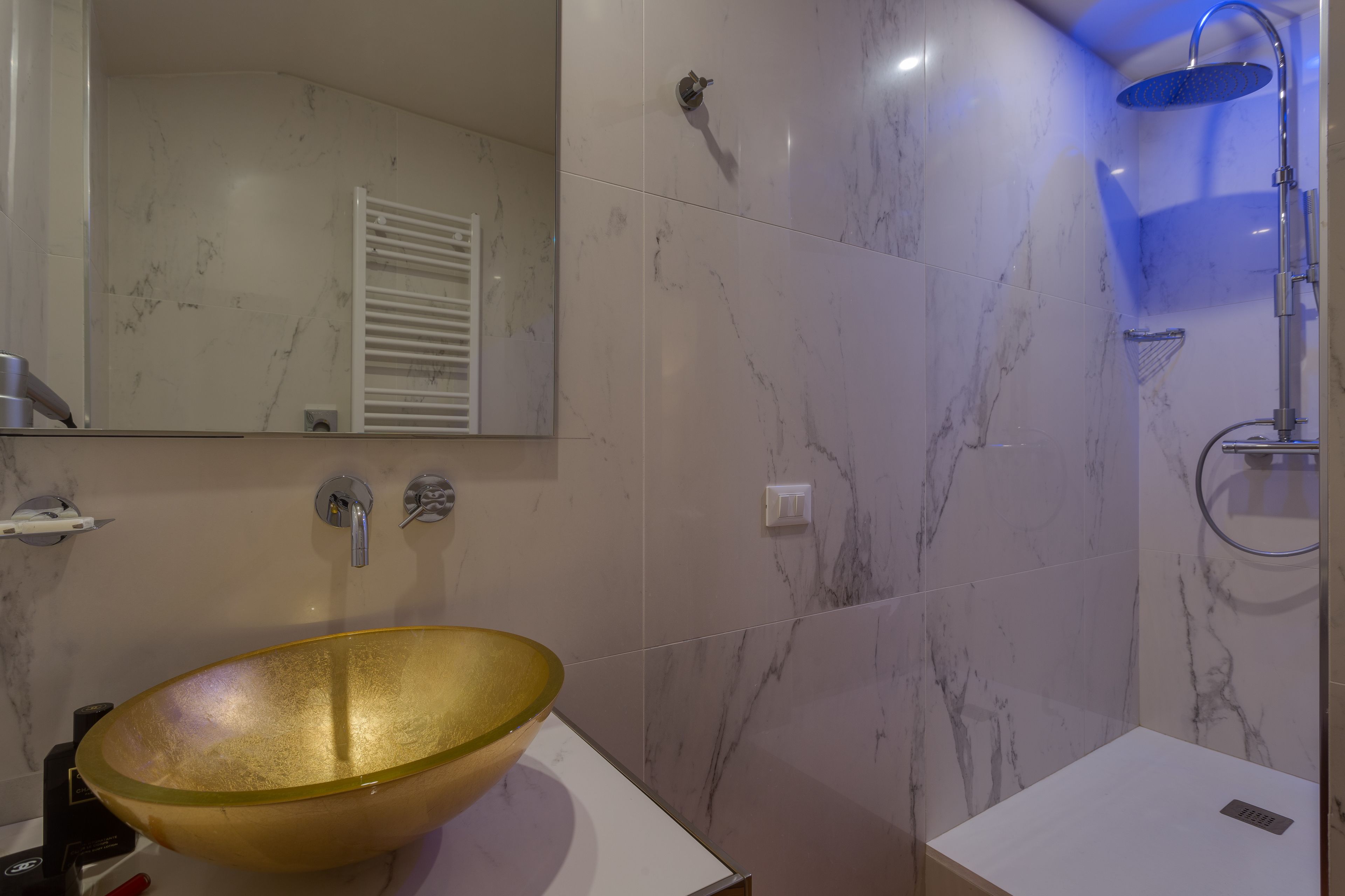 Fasilitas kamar