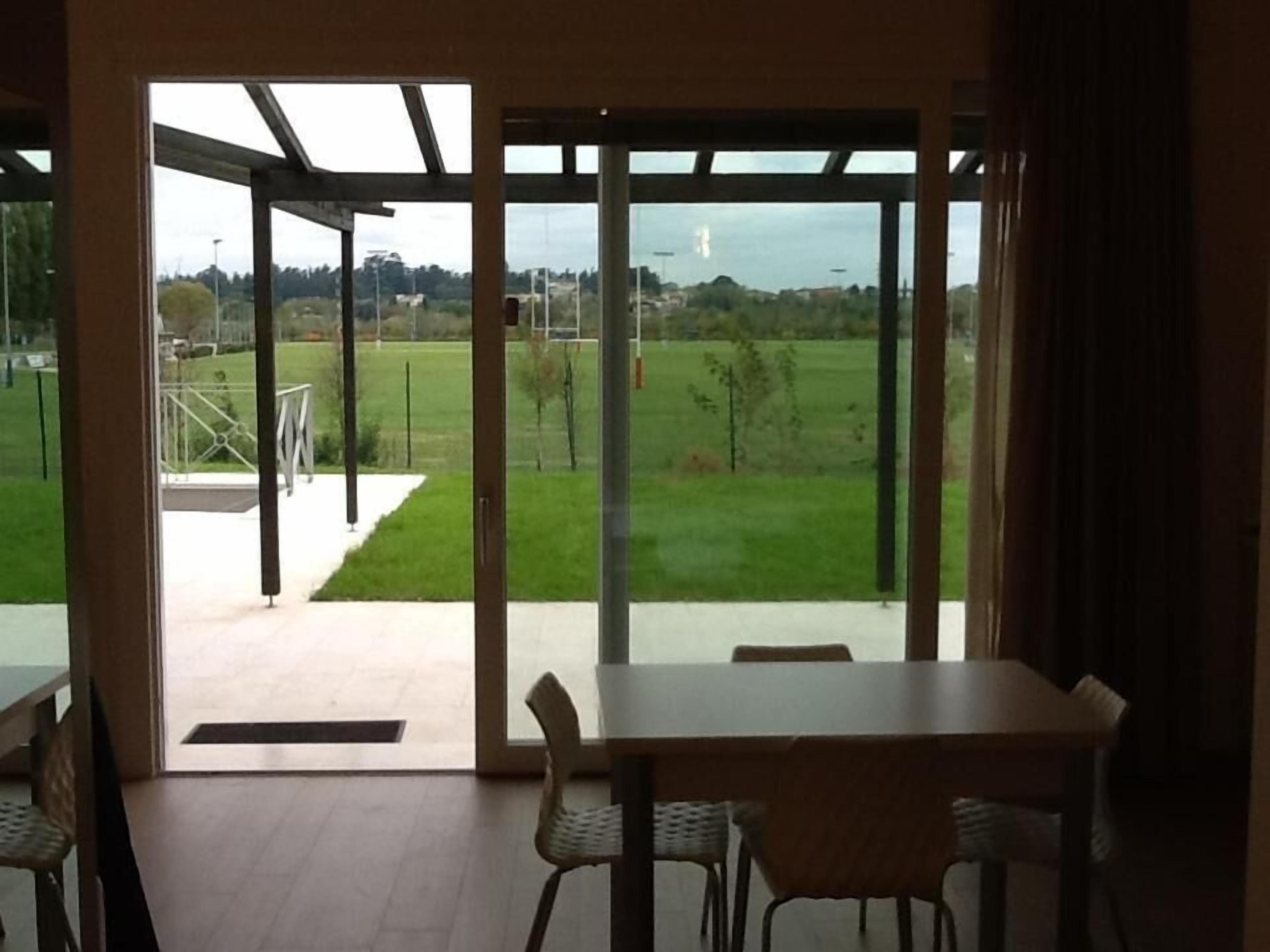 客房内保险箱、熨斗/熨衣板、免费 WiFi、床单