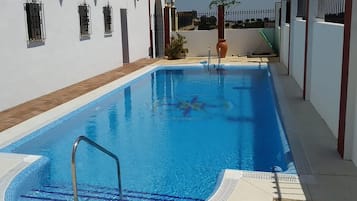 Seasonal outdoor pool