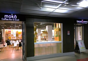 Shopping centre - SkyTower - The Right Space (Rome)