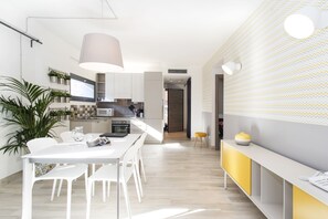 Exclusive Apartment, 2 Bedrooms, Accessible, Garden View | 1 bedroom, premium bedding, down comforters, in-room safe - SkyTower - The Right Space (Rome)