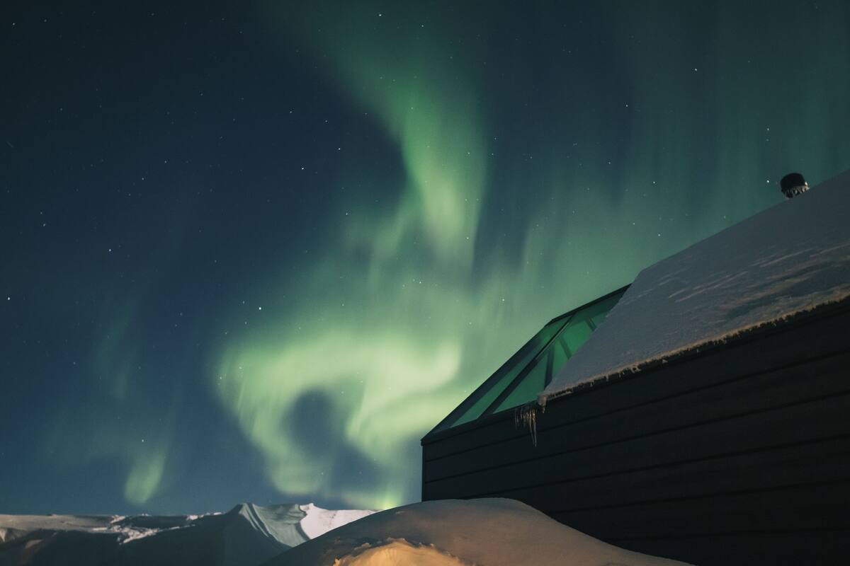 Aurora Cabin  | Minibar, in-room safe, desk, blackout drapes