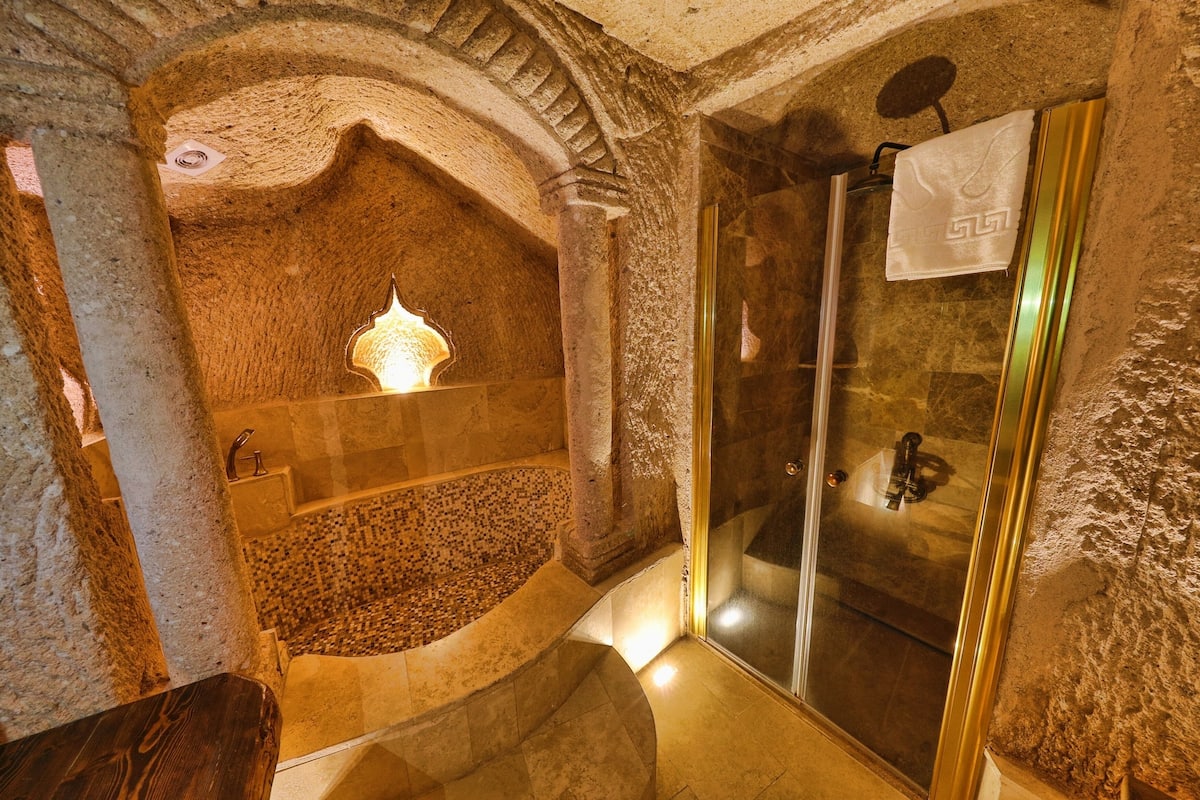 junior suite | deep-soaking bathtub